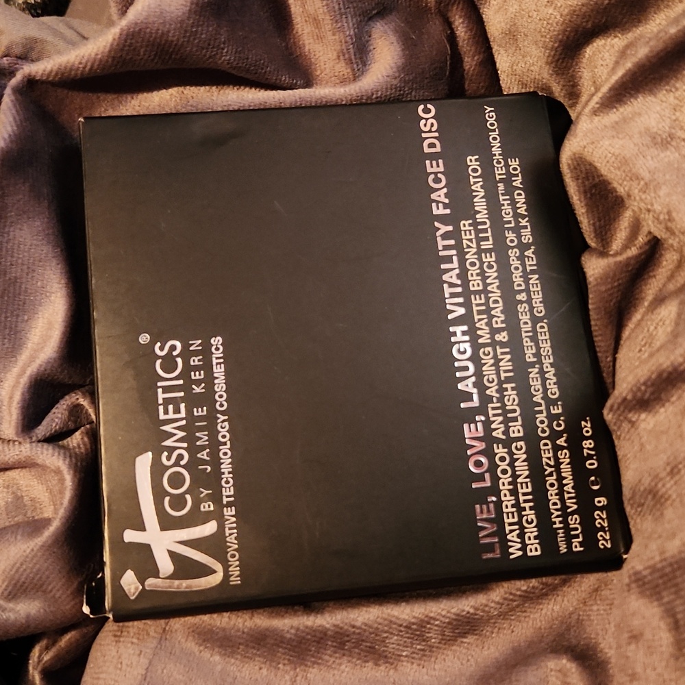 IT Cosmetics Face Disc